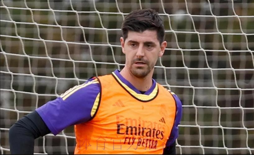 TA:库尔图瓦周三将接受手术 可能因此赛季报销 TA:库尔图瓦周三将接受手术 可能因此赛季报销